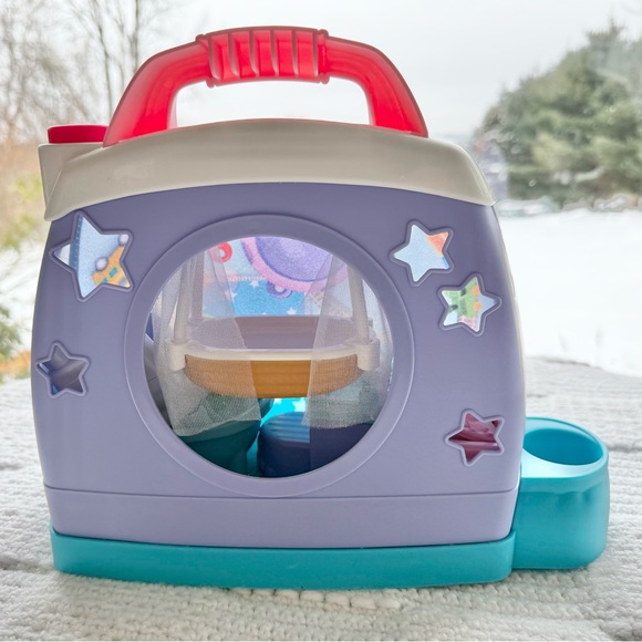 Fisher-Price Little People Cuddle & Play Nursery playset - Picture 3 of 13